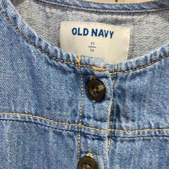 Old Navy - Jean One-Piece / Jumpsuit for Toddler Girls - Size 5T - Picture 3 of 4